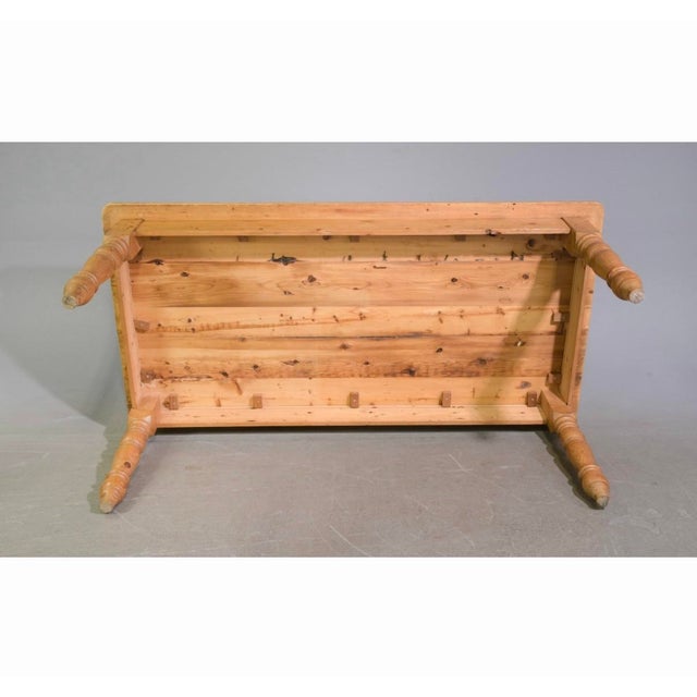 Early 20th Century Early 20th Century British Pine Turned Leg Farmhouse Table For Sale - Image 5 of 5