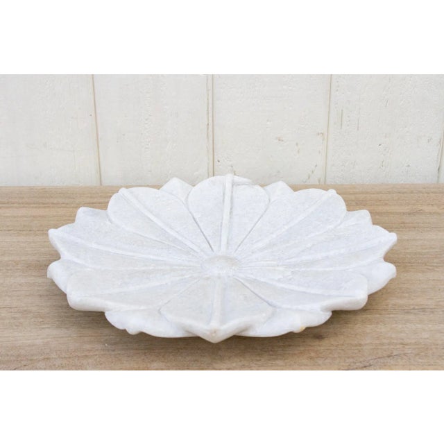 Indian 15" Pure Marble Flower Plate For Sale - Image 3 of 9