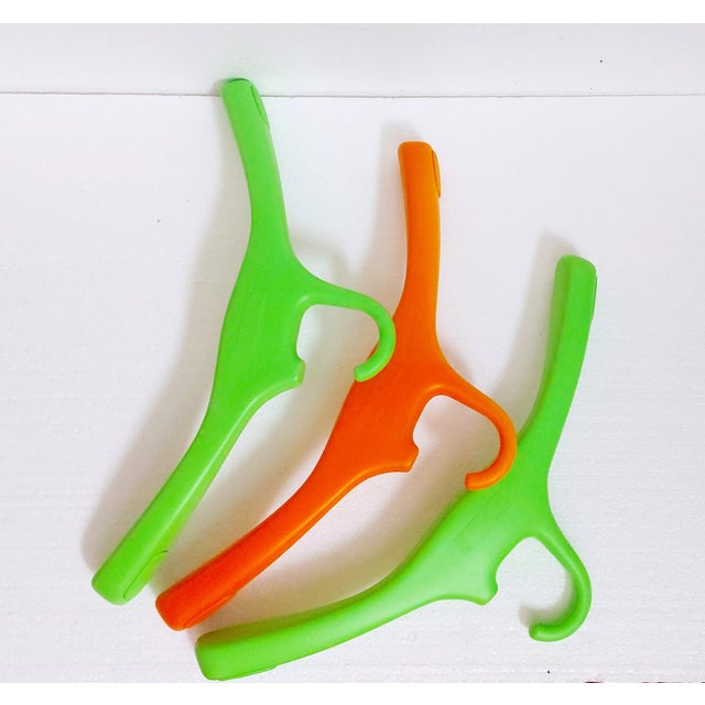 Plastic Hercules Hangers by Marc Newson for Magis, Italy, 1997, Set of 3 For Sale - Image 7 of 12