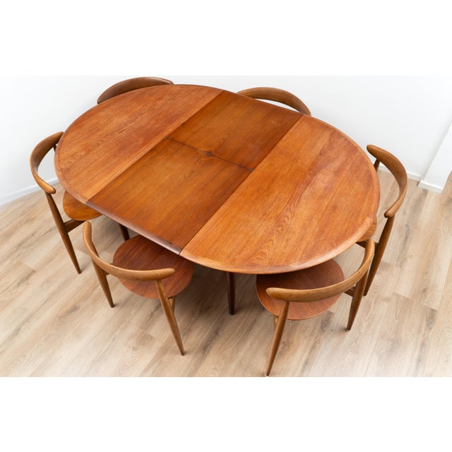 Dining Table and Chairs by Hans Wegner, 1950s, Set of 7 For Sale - Image 4 of 16