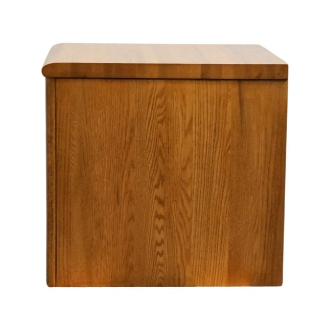 Wood Late 20th Century Kincaid Furniture Ventura Oaks Collection Early American Contemporary 24" Two Drawer Nightstand For Sale - Image 7 of 13