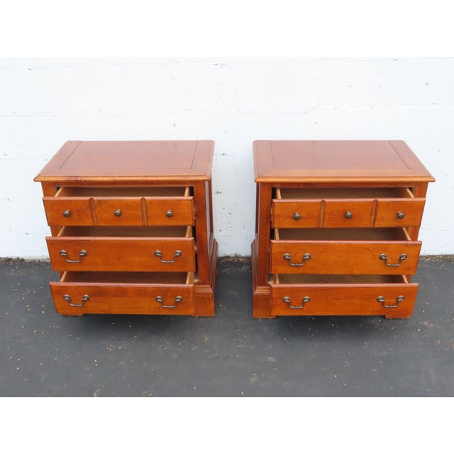Solid Wood Nightstands End Side Bedside Tables a Pair 6588 For Sale In Miami - Image 6 of 18