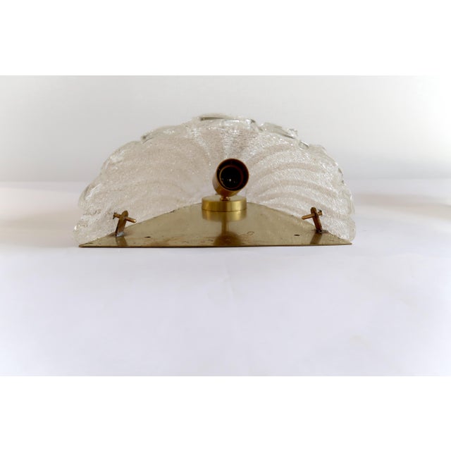 Shell-Shaped Murano Glass Wall Light For Sale - Image 3 of 7