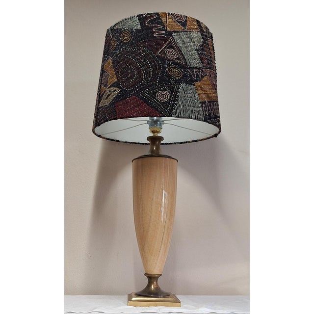 Vintage French Table Lamp with Beige Marbled Ceramic Base in Brass Mount and Fabric by Le Dauphin, 1970s For Sale - Image 6 of 11
