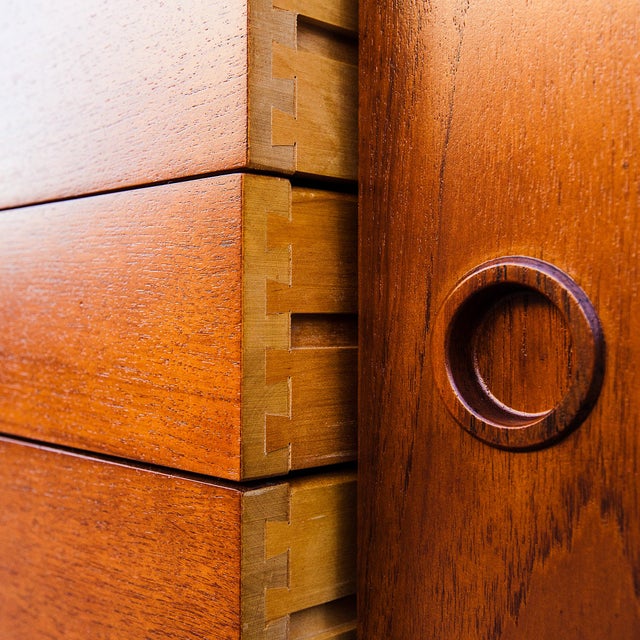 1960s Restored 1960s Scandinavian Teak "Ulvö" Credenza by Dux For Sale - Image 5 of 14