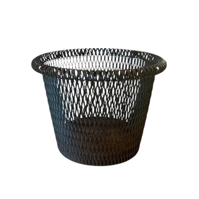Vintage French Wire Mesh Planter / Cache Pot / Basket in the Manner of Mathieu Matégot, Circa 1950 For Sale In Dallas - Image 6 of 7