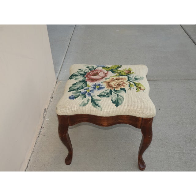 Vintage French Provincial Floral Queen Anne Needlepoint Footstool ~ Bench For Sale - Image 4 of 15