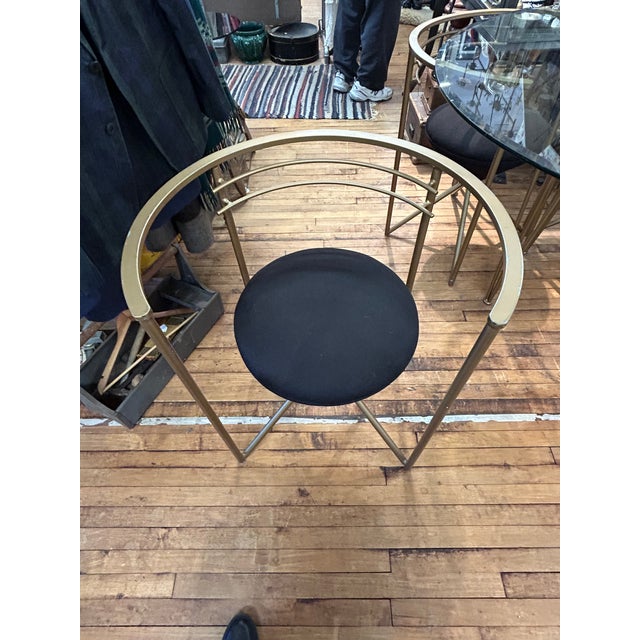 Metal super cool curved midcentury modern dining set with 4 curvy sexy chairs that are 29 h 25 w 20 d s/h is 20. We love...