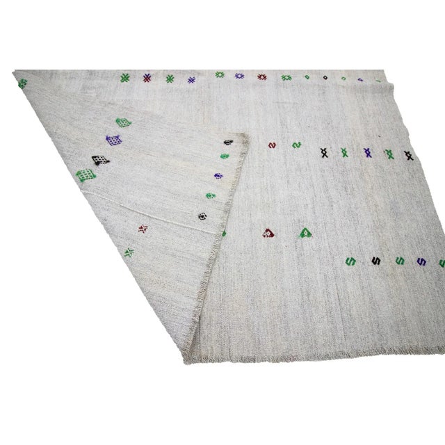 Mid 20th Century 1960s Vintage Embroidered Turkish Gray Kilim Rug- 5′2″ × 6′9″ For Sale - Image 5 of 7