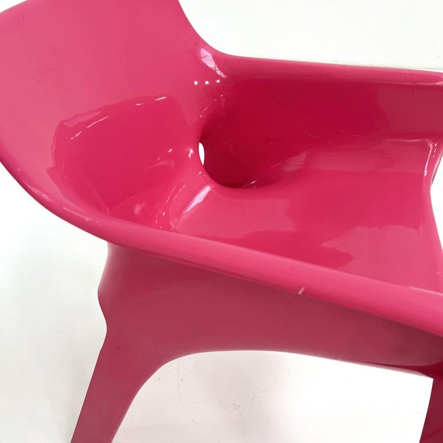1980s Pink Gaudi Armchair by Vico Magistretti for Artemide, 1984 For Sale - Image 5 of 12