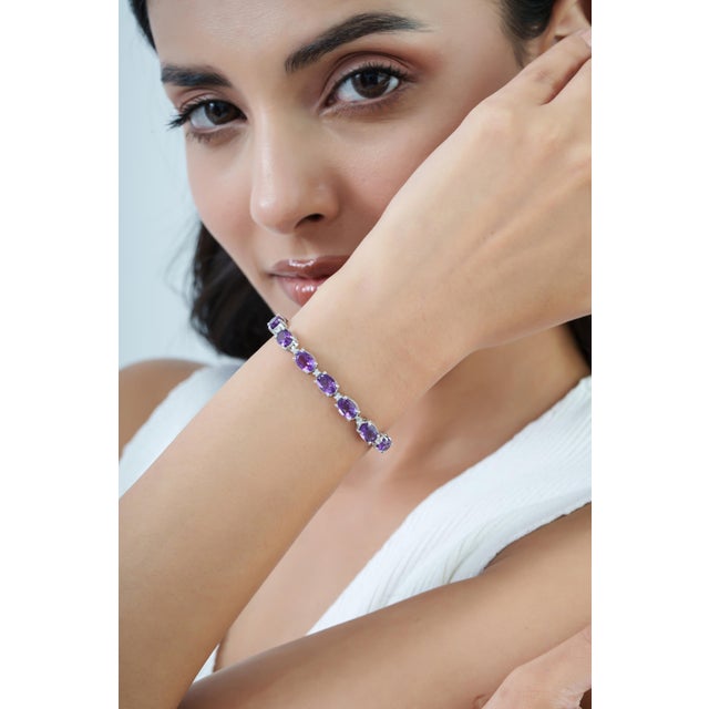 Hallmarked 925 Sterling Silver East West 13.65 Ct Oval Amethyst Tennis Bracelet For Sale - Image 4 of 13