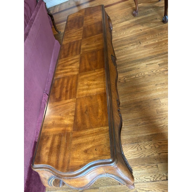 Queen Anne Heritage Furniture Walnut Console Table With Matching Upholstered Settee For Sale - Image 3 of 4
