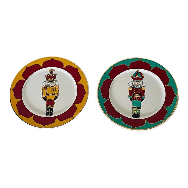 1970s Pair Holiday Ceramic Designers Plates Nutcrackers For Sale