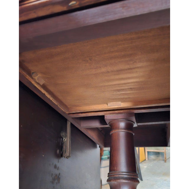 Mid 20th Century Antique Duncan Phyfe Mahogany Drop-Leaf Pedestal Table With Brass Feet For Sale - Image 5 of 5