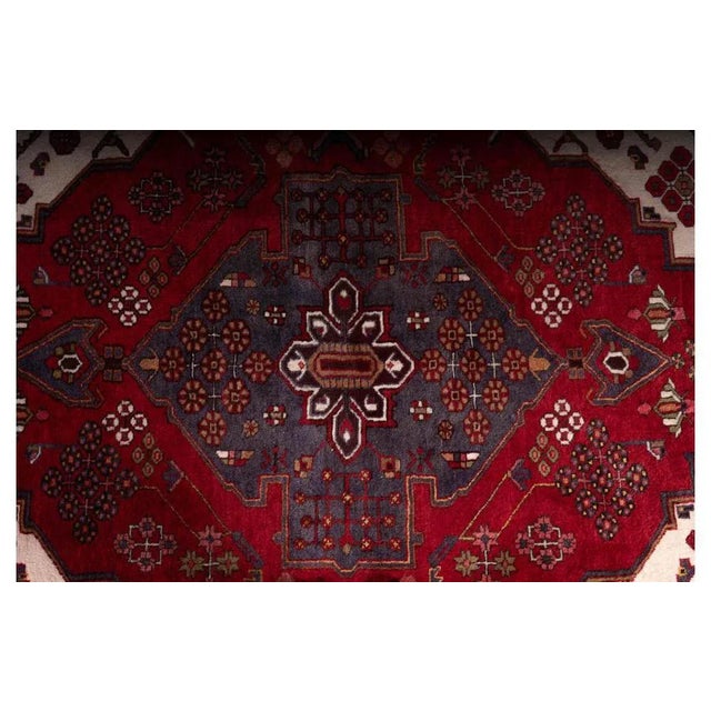 Rectangular Middle Eastern red and white rug MEASURES Width 162cm Depth 222cm