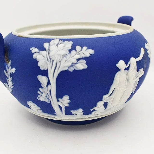 Wedgwood 1930s Portland Blue Jasperware Bowl With White Overlay by Wedgwood England For Sale - Image 4 of 7