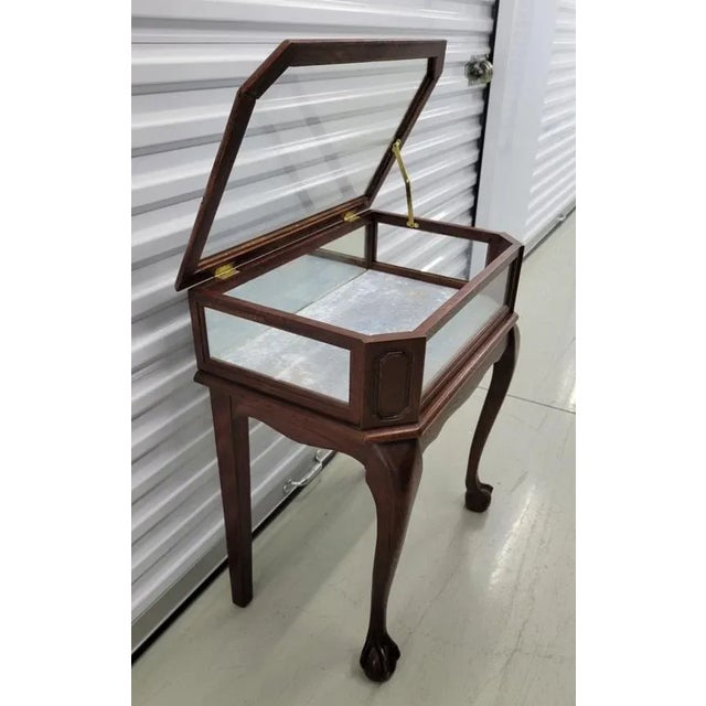 1980s Vintage Carved Oak Vitrine Display Table With Ball & Claw Feet For Sale - Image 10 of 10