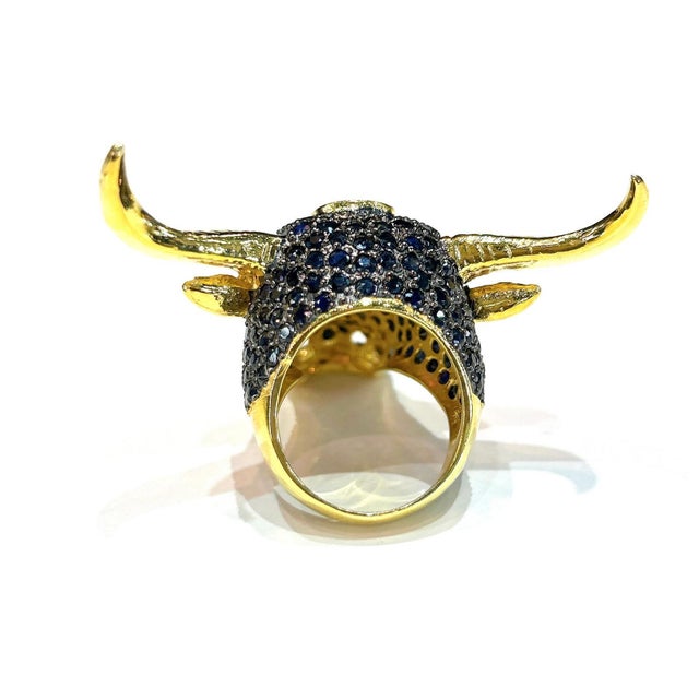 Early 21st Century Bochic "Orient" Neoclassical Bull, Ruby & Sapphire Ring Set 18K Gold & Silver For Sale - Image 5 of 11