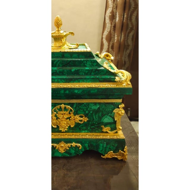 Traditional 20th Century Empire Malachite Box For Sale - Image 3 of 5