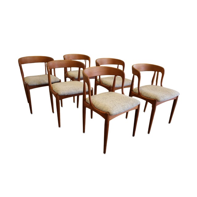 Vintage Model 16 Chairs in Teak by Johannes Andersen for Uldum Møbelfabrik, 1960s, Set of 6 For Sale - Image 6 of 11