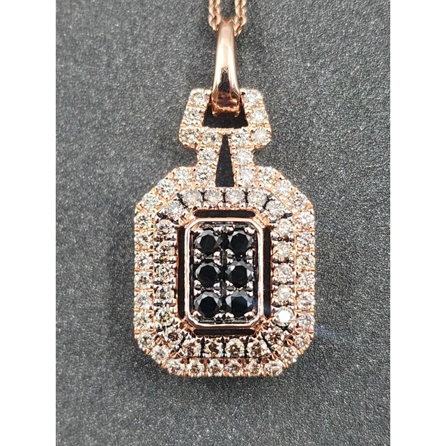 0.90 Ct Le Vian Emerald Shaped Tri-Color Multi-Diamond Doorknocker Pendant For Sale In Chicago - Image 6 of 10