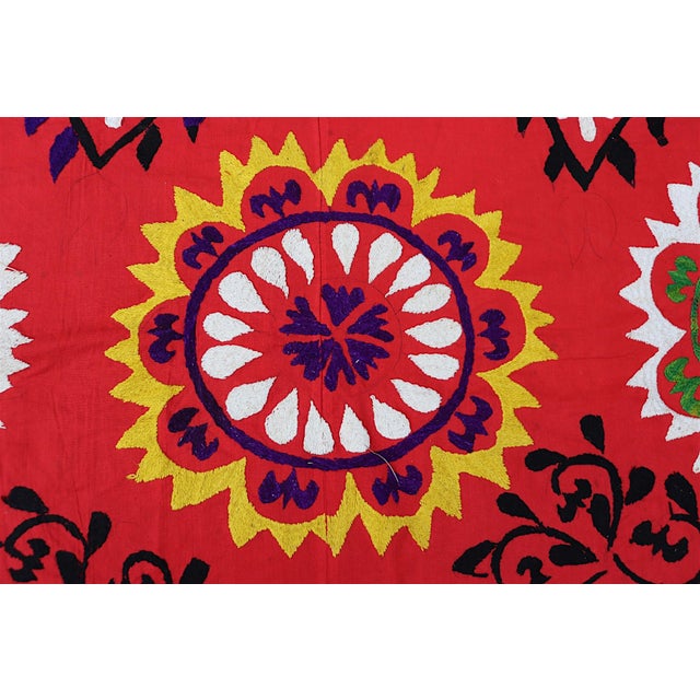 Vintage Hand Embroidered Suzani Wall Hanging, 1920s For Sale - Image 16 of 18