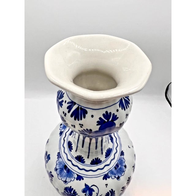 1990s Vintage MCM Royal Delft Hand Painted Blue and White Ceramic''Knobbelvaas'' Vase For Sale - Image 5 of 7