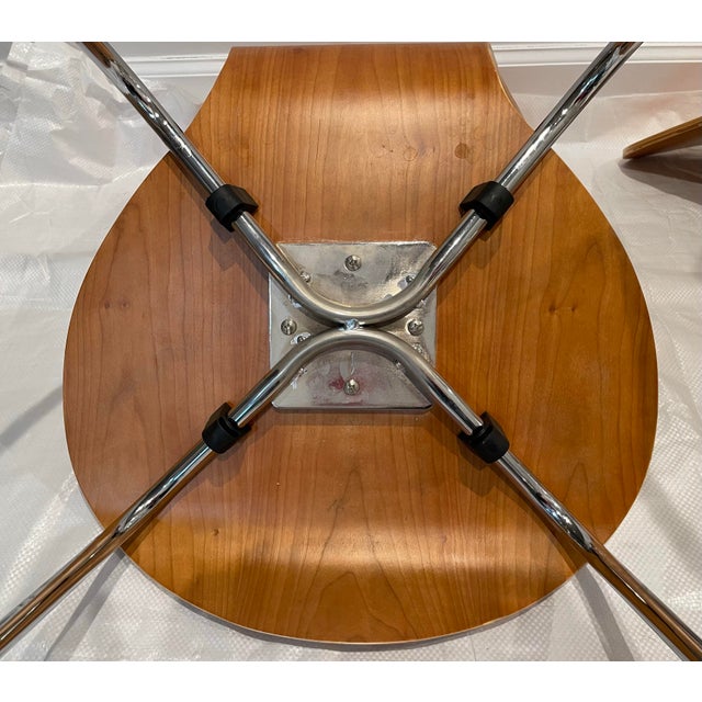 1970s Set of 4 Mid-Century Modern Chairs in the Style of Arne Jacobsen Series 7 For Sale - Image 9 of 12