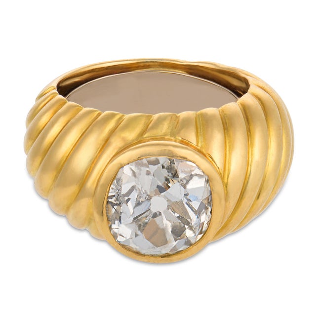 Contemporary 1980s Retro 3.80 Carat Old Mine Cut Diamond 18k Yellow Gold Bezel Ring, Size 4.75 For Sale - Image 3 of 7