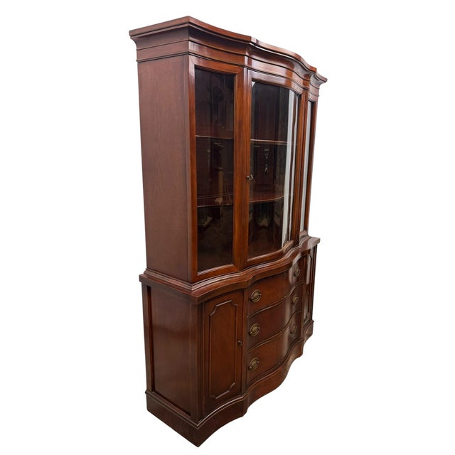 Brown Vintage Federal Style Bow Front Mahogany China / Display Cabinet For Sale - Image 8 of 11