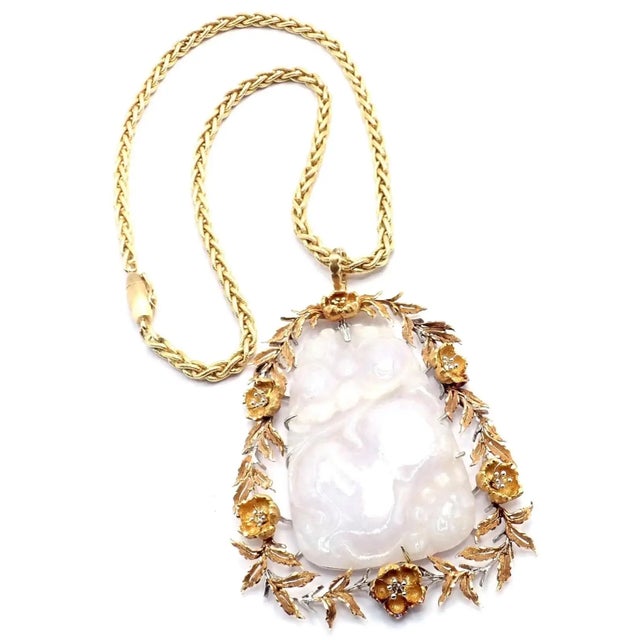 Mid 20th Century Buccellati Yellow Gold Lavender Jade Pendant Necklace For Sale - Image 11 of 11