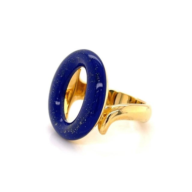 Metal Mid 20th Century Tiffany & Co. Peretti Sevillana Lapis Lazuli 18k Yellow Gold Ring - Size 7 For Sale - Image 7 of 9