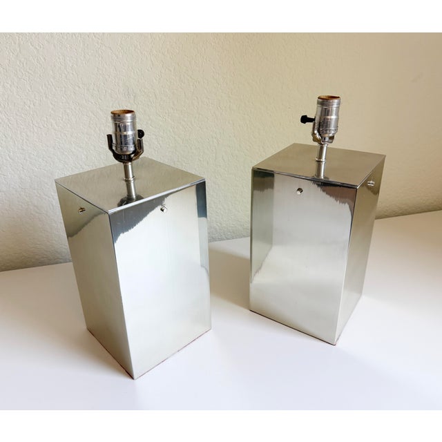 Metal 1970s Habitat Modernist Polished Aluminum Lamps, a Pair, Attributed For Sale - Image 7 of 10