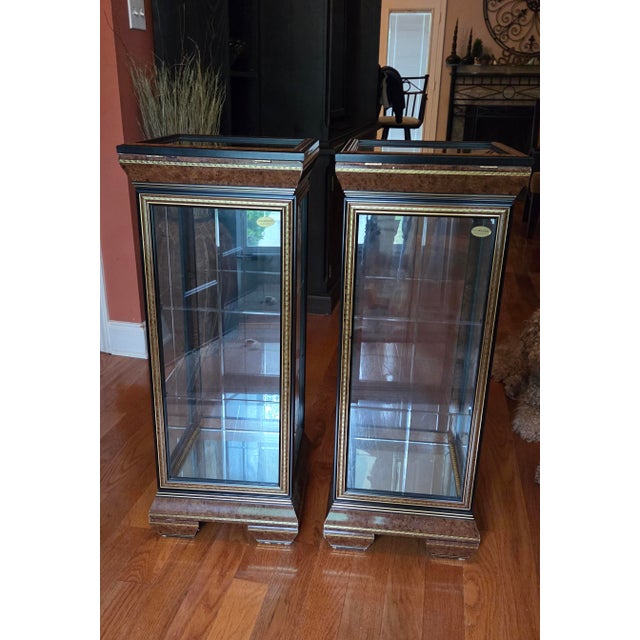 1970s Pair of Vintage Italian Burlwood and Glass Display Cabinets For Sale - Image 5 of 9