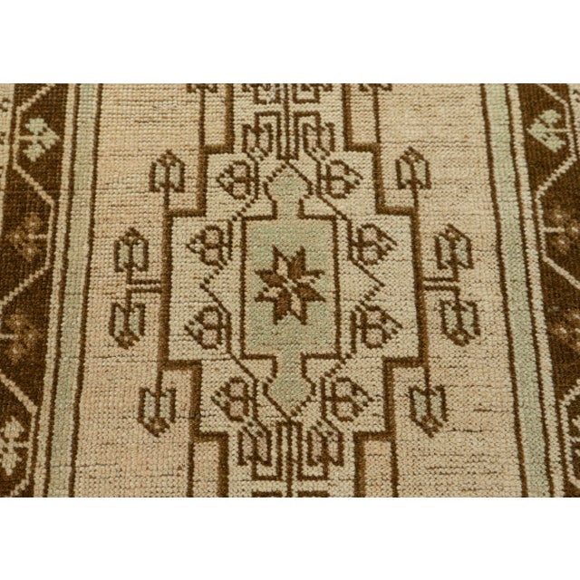 Turkish Mini Rug Oriental Hand Knotted Vintage Rug 1'7" x 3'8" #21064 For Sale - Image 4 of 8