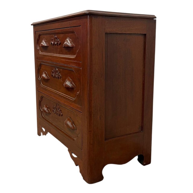 1970s French Provincial Style Three-Drawer Chest With Carved Leaf Motifs and Dovetail Joinery For Sale - Image 4 of 9