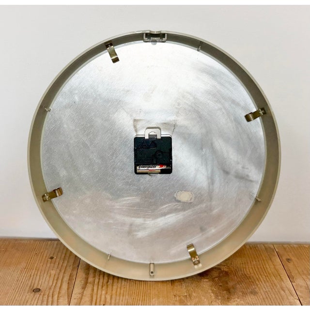 Grey Industrial Wall Clock from TN, 1960s For Sale - Image 18 of 18
