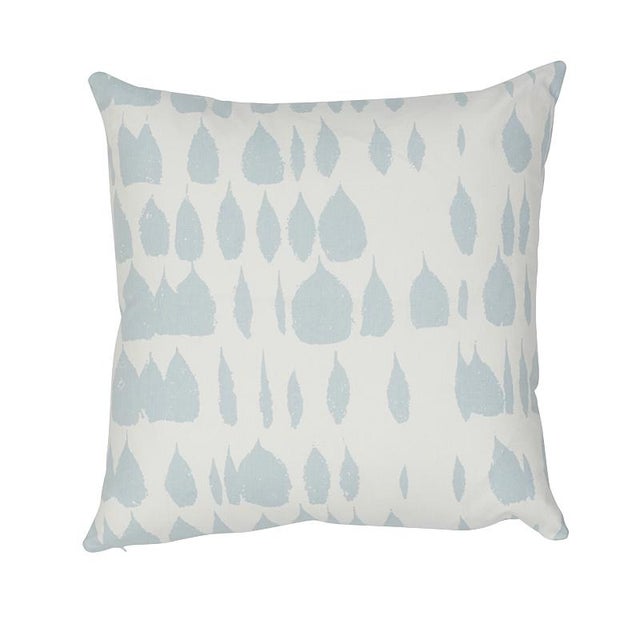 This pillow features Queen of Spain with a Knife Edge finish. Introduced in 1963 and still fresh today, this pattern has a...