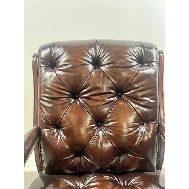 1980s Chesterfield English Style Tufted Leather Library Chair & Ottoman by Hickory For Sale - Image 5 of 18