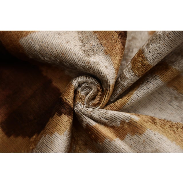 The Artisan Geometric Silk Velvet Pillow - Bronze & Gold 20x20 In For Sale - Image 4 of 8