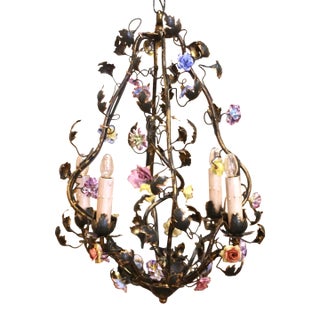 Early 20th Century French Louis XV Four-Light Porcelain Flower Chandelier For Sale