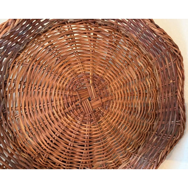 Farmhouse Vintage Wicker Rattan Fruit Basket With Ruffled Edge For Sale - Image 3 of 3