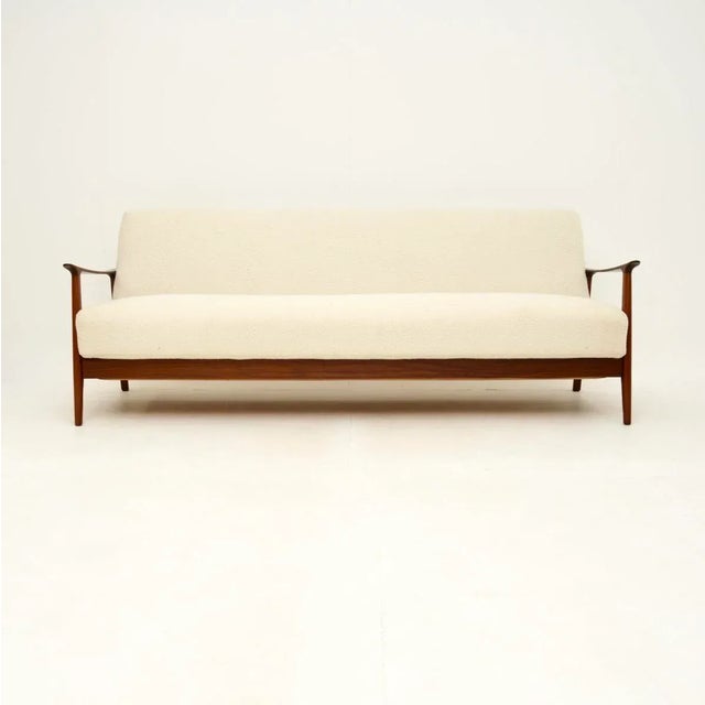 A very stylish and extremely well made Danish vintage sofa bed, dating from the 1960’s. This is of superb quality, it has...