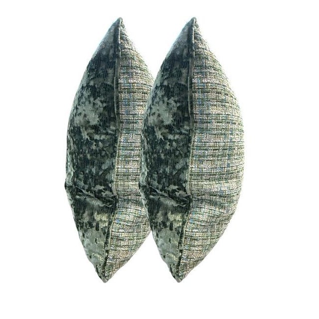Set of 2 Textured Green Tweed Pillows with Crushed Velvet Back – 22" This sophisticated pair of decorative pillows brings...