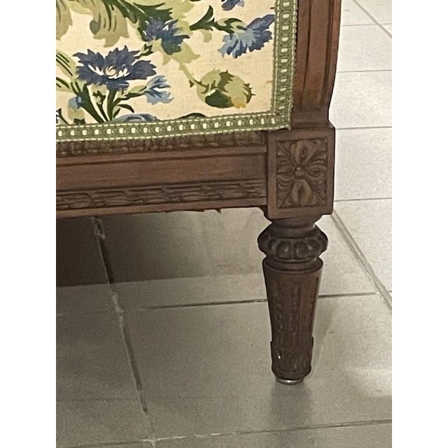 Antique Daybed in Carved Walnut, 1890s For Sale - Image 16 of 18