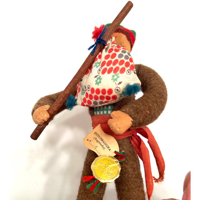 Vintage Hand-Crafted 1950s Mascotes De Maria Helena Felt Folk Doll Trio For Sale - Image 4 of 16