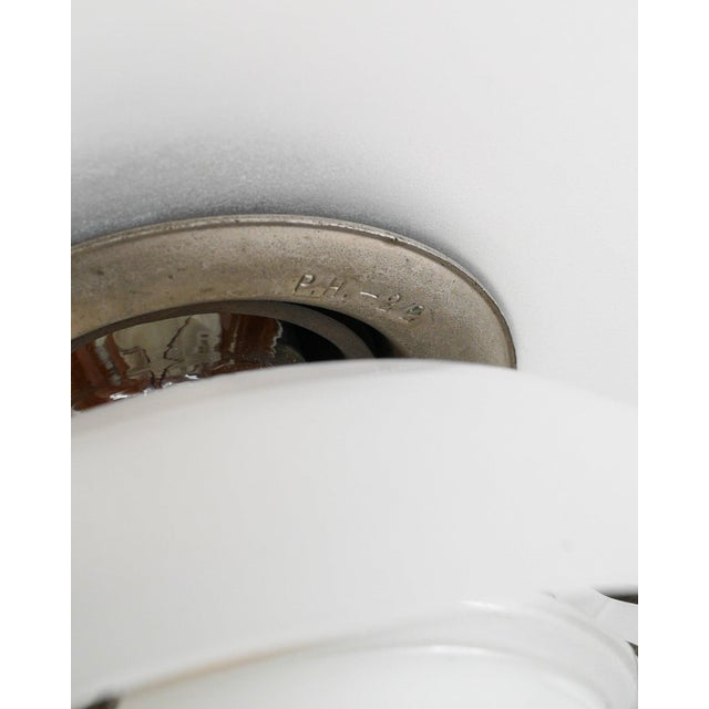 Metal Mid-Century Modern Danish Glass PH 2/2 Desk Lamp by Poul Henningsen for Louis Poulsen, 1930s For Sale - Image 7 of 9
