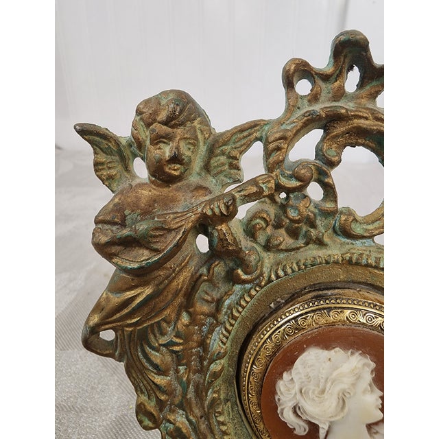 Home Inspirations is proud to offer this beautiful cameo in a fabulous French frame.