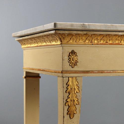 Restoration Console in Lacquered and Gilded Walnut For Sale - Image 5 of 11
