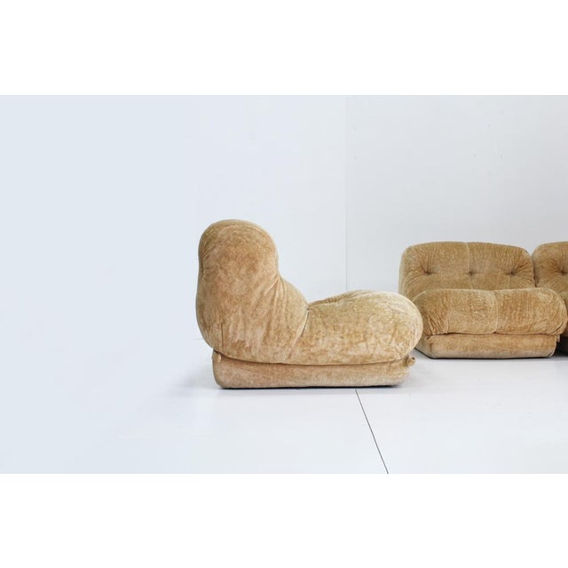 Italian Nuvolone Modular Sofa by Rino Maturi for Mimo Padova, 1970s, Set of 5 For Sale - Image 12 of 13